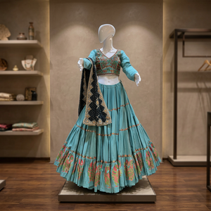 Chaniya Choli เซ็ตผ้าคอตตอนหนาพิมพ์ลายด้วยมือยาวถึงข้อเท้าแบบใส่ได้สำหรับงานเทศกาลแบบดั้งเดิม - Product Image 3