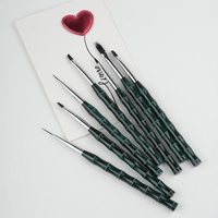 Nouvel ensemble professionnel de 7 pinceaux à ongles en acrylique vert foncé scintillant avec manche en forme de bambou anti-chute pour la peinture au gel UV