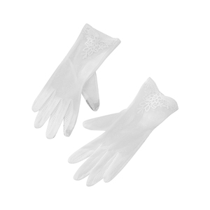 Gants de protection solaire élégants blancs personnalisés avec logo <span class=keywords><strong>pour</strong></span> femmes, parfaits <span class=keywords><strong>pour</strong></span> les mariages d'été et les soirées – Vente en gros - Product Image 2