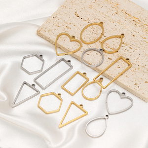 18k Vergoldete Edelstahl-Anhänger mit Hohlem Herz-, Quadrat-, Oval- und Rechteck-Design für Schmuckherstellung - Product Image 1