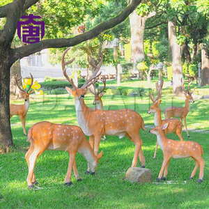 Lámpara de Jardín LED con Forma de Ciervo IP65, Iluminación de Paisaje Navideña de Resina Transparente Personalizada para Exteriores, Luces de Año Nuevo para Césped - Product Image 4