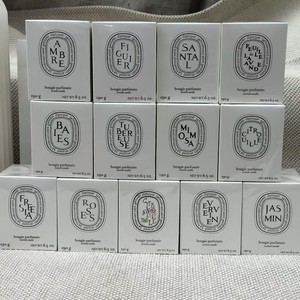 Bougies parfumées haut de gamme en gros, coffrets cadeaux d'intérieur sans fumée pour la Saint-Valentin, manuel de cadeaux pour la Saint-Valentin - Product Image 3