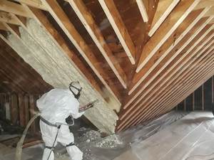 Agent moussant 141B à cellules fermées, mousse de polyuréthane à deux composants en spray pour l'<span class=keywords><strong>isolation</strong></span> des <span class=keywords><strong>murs</strong></span> - Product Image 2