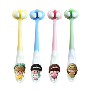แปรงสีฟันเด็กสามด้าน ขนแปรงนุ่ม สำหรับฟันน้ำนม 3-12 ปี แปรงสีฟันแบบใช้มือ - Product Image 3
