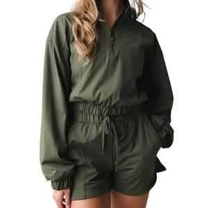 Conjunto Deportivo de 2 Piezas para Mujer, Personalizado, Liso, de Alta Calidad, Chaqueta con Cremallera y Pantalones Cortos de Poliéster y Elastano, Cortavientos - Product Image 1