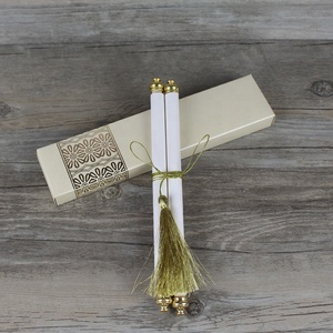 Offre Spéciale : Parchemin de mariage personnalisé avec boîte – Invitations de mariage sur parchemin royal personnalisées avec pompon doré - Product Image 4