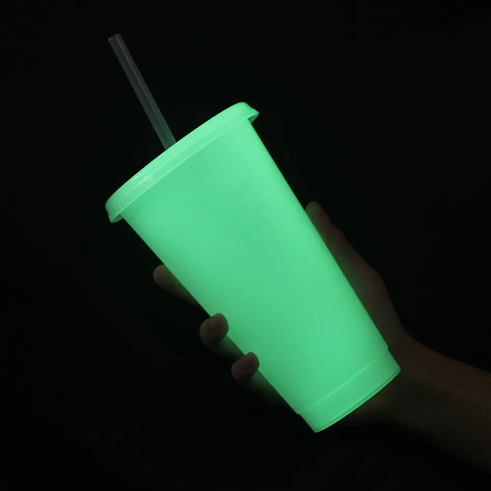 New Arrival luminous custom plastic water cups 24oz 710ml Reusable glow in the dark halloween drinking cup with Lids and Straws