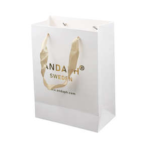 Sacs cadeaux de luxe en papier couché de qualité supérieure |   Emballage personnalisé avec logo pour vêtements, chaussures, chaussettes, recyclé - Product Image 4