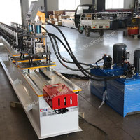 Machine personnalisée pour la fabrication de profilés en rouleau de gypse pour plafond Machine de formage d'acier de faible épaisseur CD et U D pour cloisons sèches
