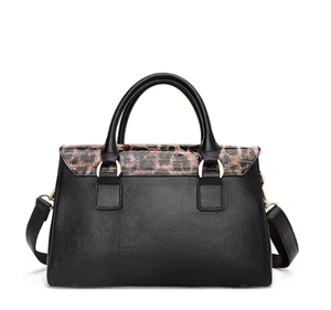 高品质牛皮制成的新款女包，奢华豹纹设计，大容量便携公文包 - Product Image 5