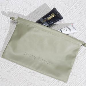 Bolsa de Maquillaje de Piel Sintética Impermeable de 25*15 cm con Cordón, Logotipo Personalizado Impreso, Bolsa de Viaje para Guardar Artículos de Aseo - Product Image 3