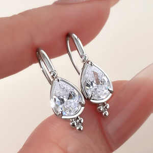 Boucles d'oreilles hypoallergéniques pour femmes, accessoires en zircon cubique pavé, plaquées or 18 carats - Product Image 5