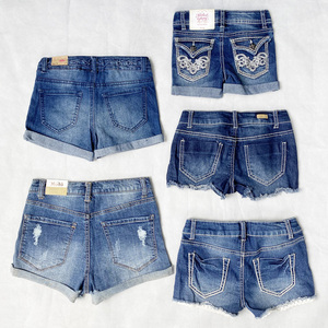 Lote de Ropa para Niñas de Marca al por Mayor, Jeans y Shorts - Product Image 2