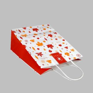 Bolsa de Compras de Papel Kraft Blanca y Marrón con Asas Retorcidas y Logotipo Personalizado en Oferta - Product Image 5