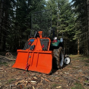 Remorque forestière robuste pour <span class=keywords><strong>tracteur</strong></span> avec treuil de débardage de bois, câble en acier de 70 m, capacité de 380 kg, garantie 1 an - Product Image 1