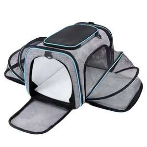 Portador de viaje para mascotas expandible de lado suave aprobado por la aerolínea Cierre de cremallera y mochila para <span class=keywords><strong>perros</strong></span> con bolsillos Almohadilla de lana extraíble - Product Image 1