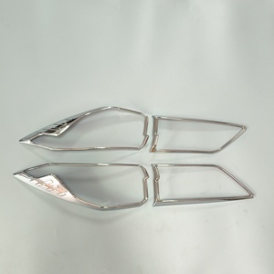 Accessoires extérieurs de voiture personnalisés en usine poignée de porte bol tête couvercle de feu arrière Kits de carrosserie chromés pour Toyota Yaris Cross <span class=keywords><strong>2023</strong></span> - Product Image 4