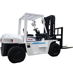 Montacargas Diésel Usado TCM FD70 7T de Japón con Motor Diésel para Uso en Restaurantes y Comercios, Modelo 2023, Excelente Estado - Product Image 1