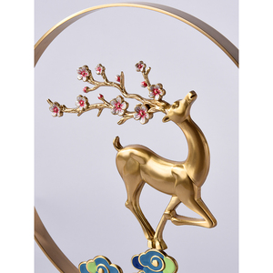 Figurine de cerf en laiton avec anneau rond et motif fleur de prunier et nuage, décoration pour salon et bureau, cadeau de pendaison de crémaillère - Product Image 5