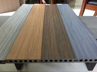 Revêtement de sol imperméable extérieur en bois WPC Revêtement de sol en bois Plastique WPC Revêtement de terrasse 3D en bois composite co-extrusion de grain de bois