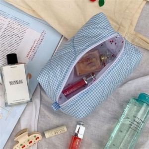 Fresh Plaid Quilted Cotton Eco-Friendly Large Capacity <b>Cosmetic</b> Bags Custom Travel Printed Makeup <b>Organizer</b> Pouch Bridesmaid - Product Image 6