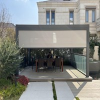 Pergolas d'extérieur étanches en aluminium bioclimatique motorisées avec toit à persiennes rétractable pour jardin