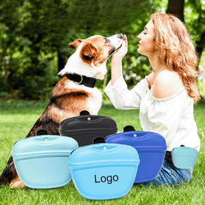 Bolsa portátil de silicona de grado alimenticio para mascotas, bolsa compacta para aperitivos de entrenamiento al aire libre para mascotas, suministros de entrenamiento para perros en la cintura - Product Image 6