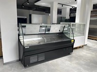 Vitrine réfrigérée pour supermarché, refroidissement par ventilateur, viande, fromage, réfrigérateur commercial, table en verre incurvée, réfrigérateur de comptoir