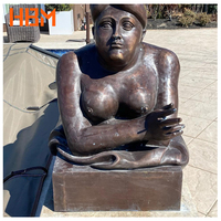 Statue d'art moderne en métal de grande taille pour l'extérieur, représentant une femme nue, sculpture de dame corpulente de style Botero, pour villa, finition polie, taille personnalisable