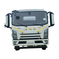Camion-citerne de livraison de carburant JAC conforme à la norme de sécurité ADR