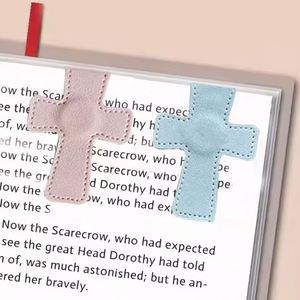 Wholesale Colorful Verse Cross Bookmark PU Leather Bible Magnetic Bookmarks for Promotional <b>Gifts</b> - Product Image 4
