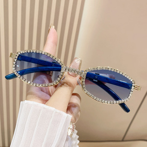 Oval <b>Sunglasses</b> For Women Rhinestone Embellished PC Frame UV400 Protection Type 3 Lenses Retro Style - Product Image 2
