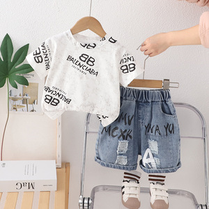 2025 verano niños Casual cuello manga corta conjunto de dos piezas nuevo traje de bebé de <span class=keywords><strong>moda</strong></span> para niños de 1 a 3 años estilo fino de <span class=keywords><strong>moda</strong></span> - Product Image 5