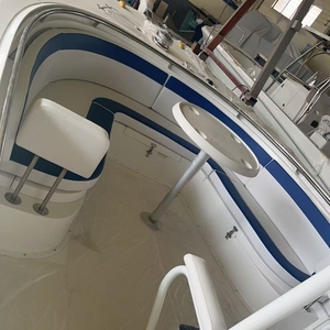 Barco de Pesca de 9.5 <span class=keywords><strong>Metros</strong></span> para Mar Abierto, Barco de FRP con Consola Central y Motor Fuera de Borda, Embarcación de Pesca Marina Personalizada OEM ODM OBM - Product Image 4