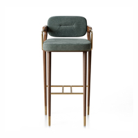 Chaise de bar moderne en bois massif couleur noyer australien, tabouret de comptoir couleur laiton poli pour restaurant et îlot de cuisine d'hôtel