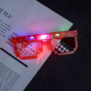 Lunettes LED personnalisées H-7911 à mosaïque de pixels, lunettes à volets lumineux, Deal With It, pour les soirées en boîte de nuit, les bars et les festivals - Product Image 2