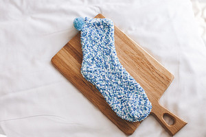 2025 Jingwen Luxury Thicker Female Coral <strong>Fleece</strong> Socks <strong>Warmer</strong> Crew Cupcake Design <strong>Ladies</strong> Home Gift Box Winter Socks - Product Image 3