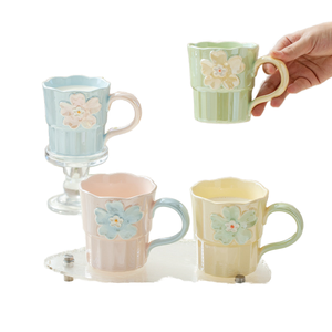 Tasse en porcelaine au design de niche de haute valeur esthétique, motif floral mignon, 250 ml, tasses à thé et soucoupes pour cadeau de fête pour filles et petites amies - Product Image 1