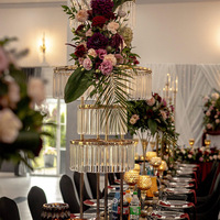 L159 Support de centre de table en acrylique et fer doré transparent à 5 niveaux pour décoration de mariage et chemin de table
