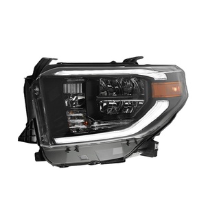 ชุดไฟหน้ารถกระบะ ปี 2014-2020 รุ่นปรับแต่งระดับไฮเอนด์ 50W 12V ไฟ LED สำหรับวิ่งกลางวัน แบบไหล รุ่นไฮเอนด์ LE - Product Image 1
