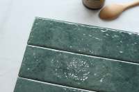 Los azulejos artesanales rectangulares de porcelana completa 75X300 son adecuados para paredes interiores, baños y duchas