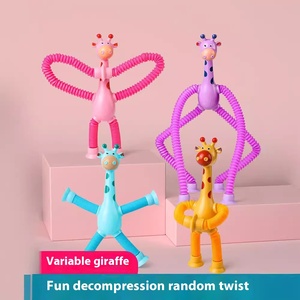 Juguete Unisex Zhiqu, Jirafa Telescópica con Succión, Rompecabezas Creativo de Dibujos Animados, Novedoso con Efectos Luminosos Variados, Juguete de Plástico - Product Image 4