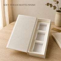 Boîte cadeau pour vin en carton rigide écologique personnalisée en matériaux recyclés, avec insert en mousse à trois compartiments, couvercle rabattable magnétique de style livre, doux