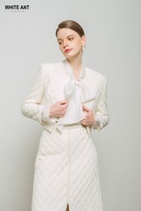 Rey EMB เสื้อครอปผ้าไหมแฟชั่นป้องกันไฟฟ้าสถิตย์สวมใส่สบาย31ชิ้นบรรจุในกล่องกระดาษแข็งผู้ผลิตเวียดนาม - Product Image 4