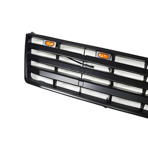 Parrilla Delantera Negra Modificada para Auto con Luz de Parrilla, Compatible con Land Cruiser LC90 LC95 1993-2002 - Product Image 6