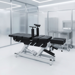 Masaje ortopédico de presión, osteopatía para aliviar la presión en la columna cervical, rotación externa de la pelvis - Product Image 2