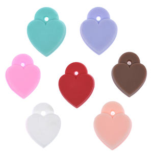 Alta calidad decoración corazones señoras botas bolsa encantos venta al por mayor personalizado corazón llavero accesorios PVC zapato encantos para zuecos - Product Image 1