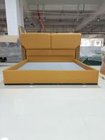 Lit double en bois massif de luxe moderne avec tête de lit en cuir, taille King, pour appartement, hôtel et villa