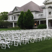 Chaises Pliantes Modernes Blanches en Plastique Wimbledon pour Événements Extérieurs Jardin Salle à Manger Mariages Fêtes Durables