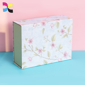 Chất Lượng Cao Biểu Tượng Tùy Chỉnh Hộp Quà Tặng Các Tông Vật Nuôi Chất Liệu Miễn Phí Nghệ Thuật Dập Nổi Cán Bóng Nam Châm Gấp Hiển Thị Cho Nước Hoa - Product Image 5